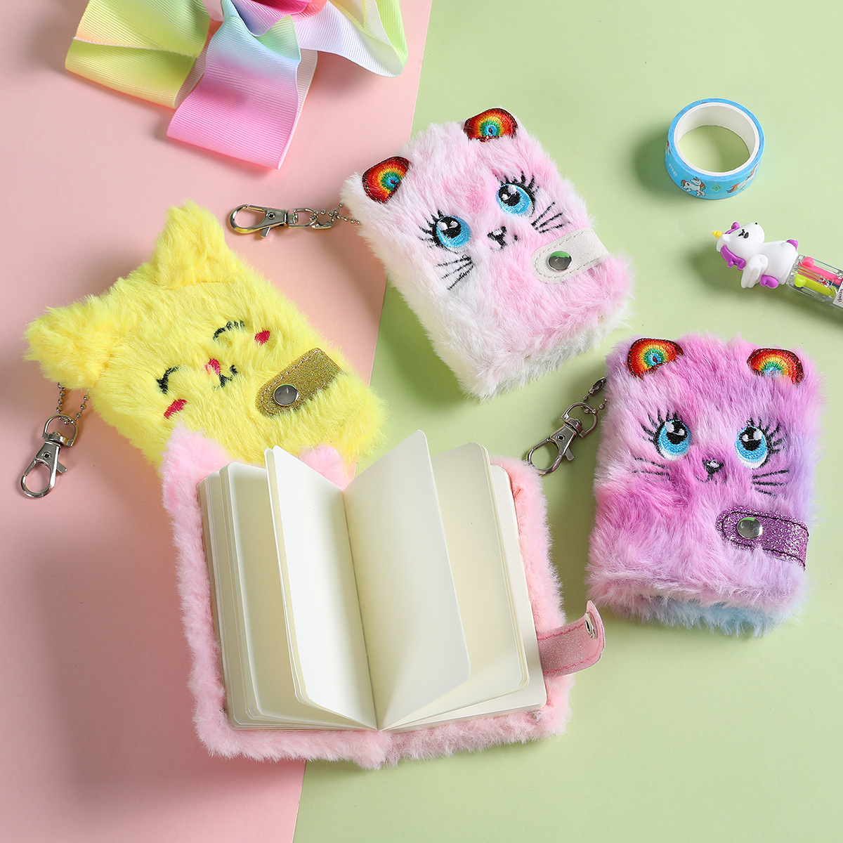 Lindo cuaderno de felpa de gat - Stationery Books reseña y precio